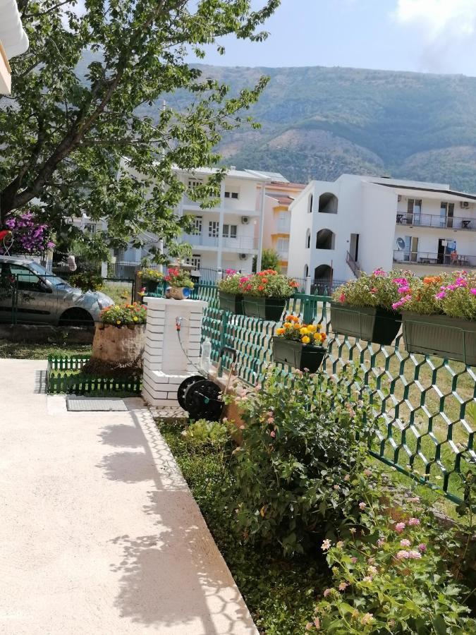 Dom Za Odmor J&S Sutomore Exterior foto