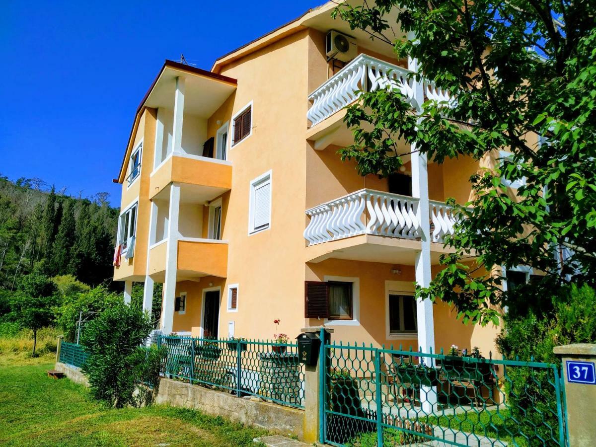 Dom Za Odmor J&S Sutomore Exterior foto